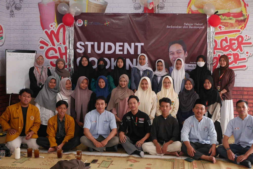 Ayam Geprek Sa’i Gelar Seminar Kewirausahaan Bersama IPM Gunungkidul untuk Pelajar SMA/SMK