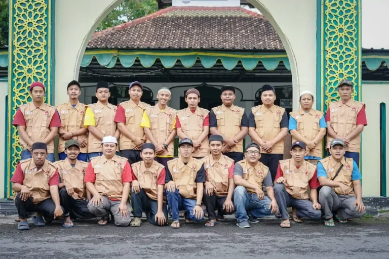 Masjid di Jogja Jadi Auto Kinclong 100% GRATIS