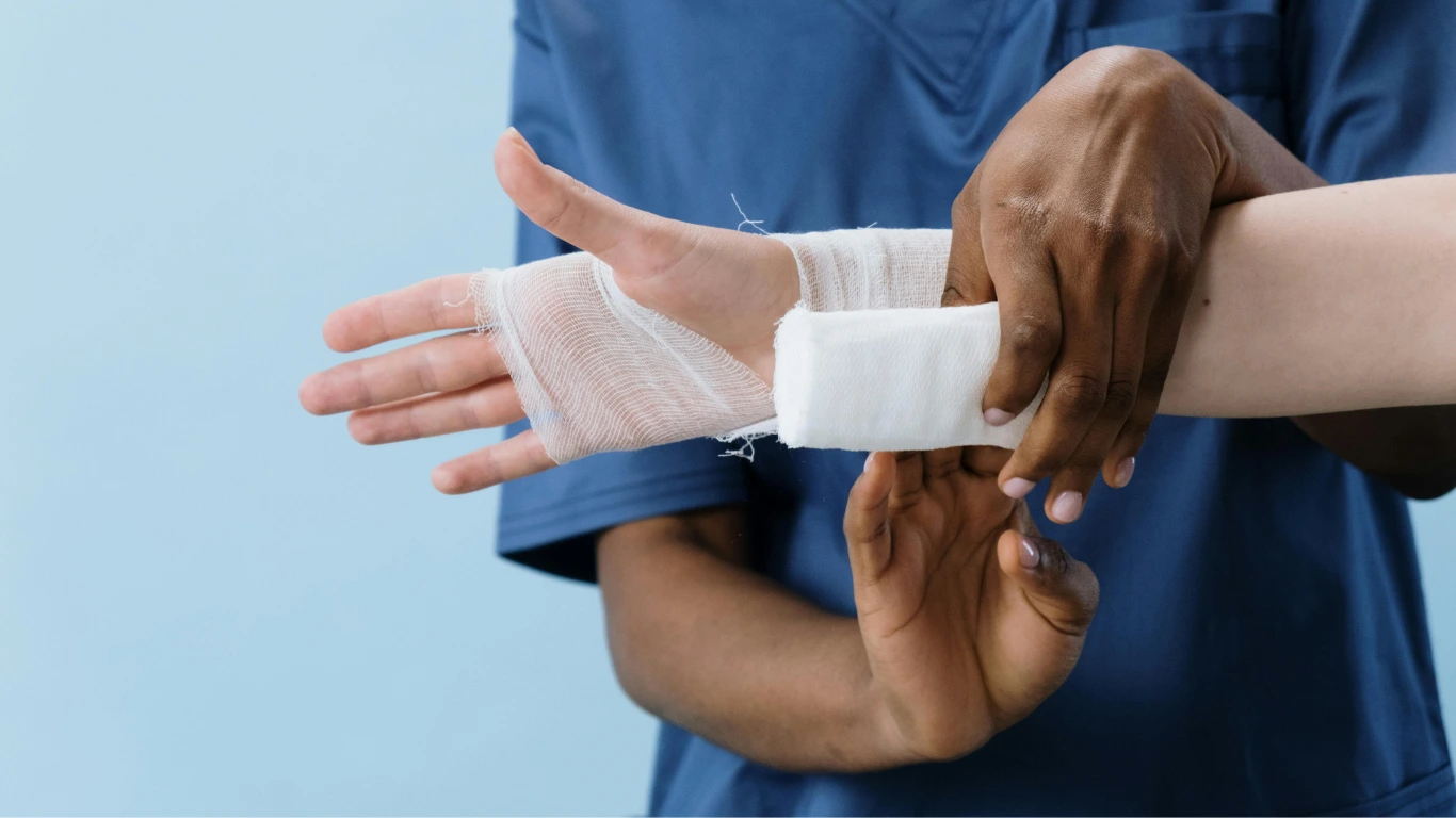 Wudhu dan Mandi Junub bagi Orang yang Menggunakan Perban